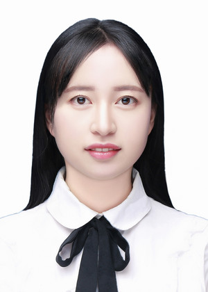李梅寸照.jpg