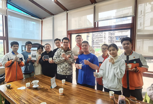 1118党员教师助力公益培训,红色先锋引领爱心奉献.jpeg
